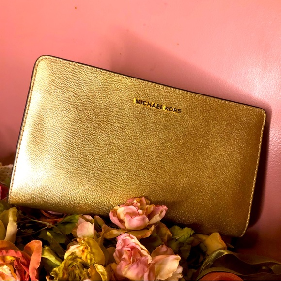 Michael kors metallic gold jet set clutch leather